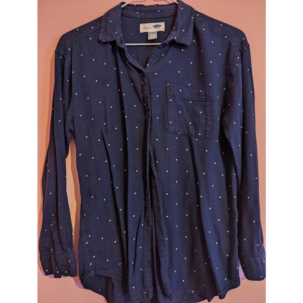 Old Navy black/navy cotton button-up shirt with small white hearts